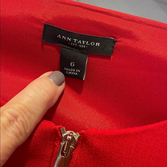Ann Taylor Red 3/4 Sleeve Dress size 6
HEW - Picture 2 of 5